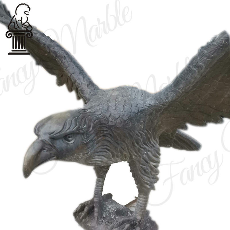 Life‑Size Bronze Eagle Sculpture for Garden & Yard - Image 2