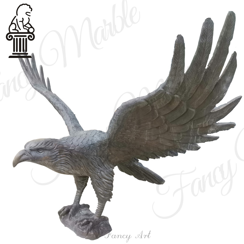 Life‑Size Bronze Eagle Sculpture for Garden & Yard - Image 3
